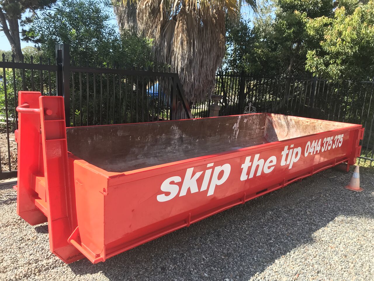 Why Skip Bins Service Is Ideal For Any Business?